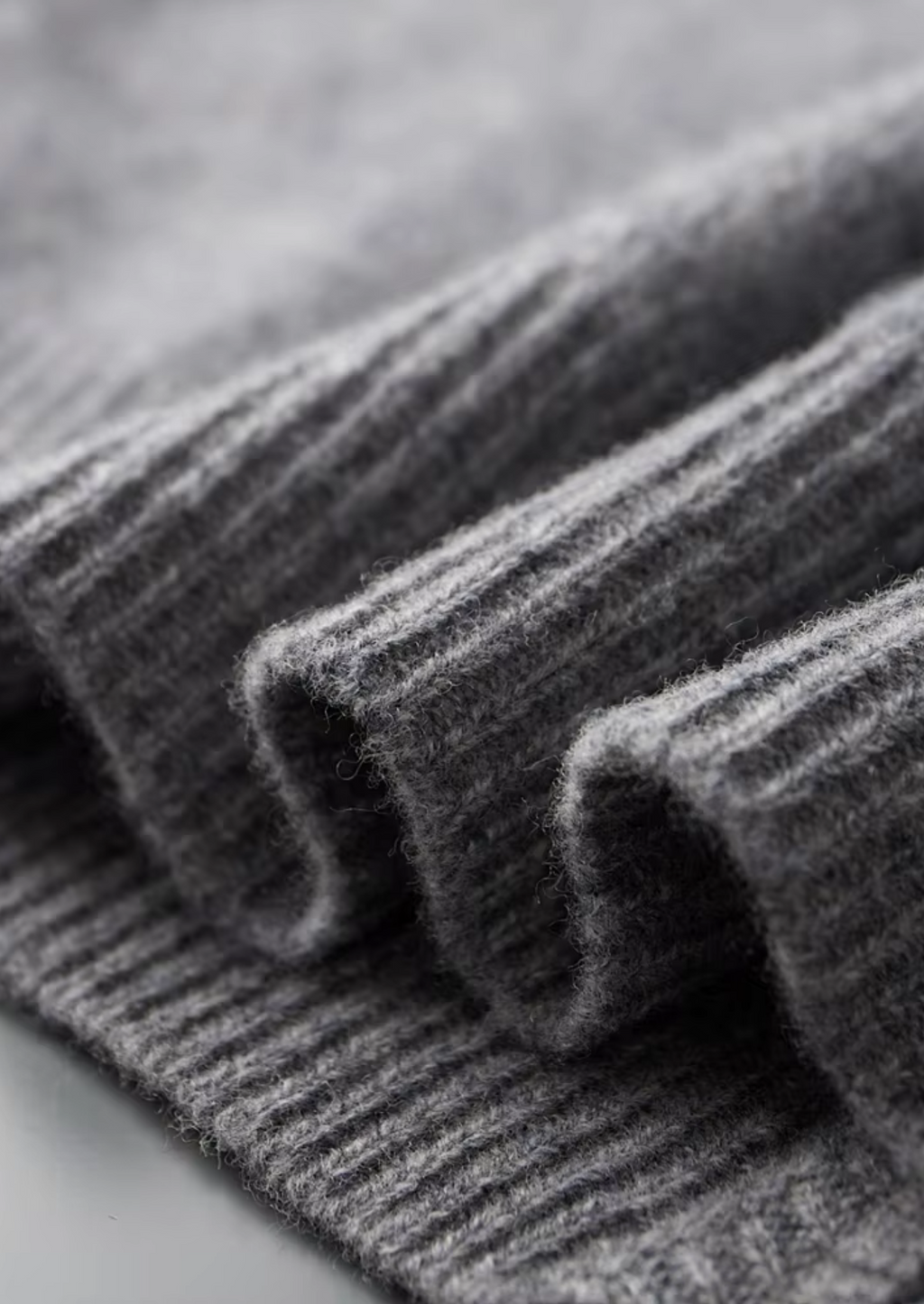 Miano® | CARDIGAN BISTEPIS À FERMETURE ÉCLAIR EN LAINE MÉRINOS