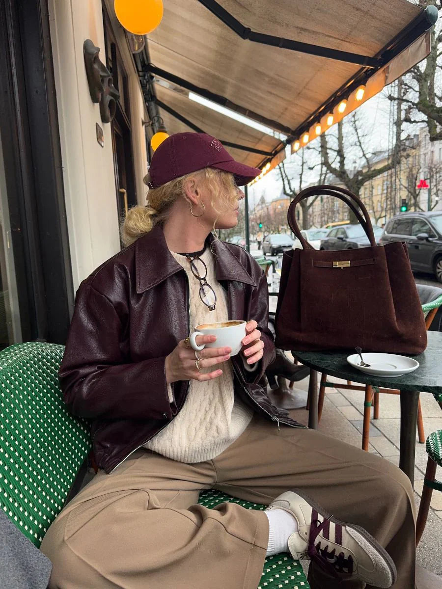 Miano® | Veste Emmy – The indispensable piece of care with a modern twist