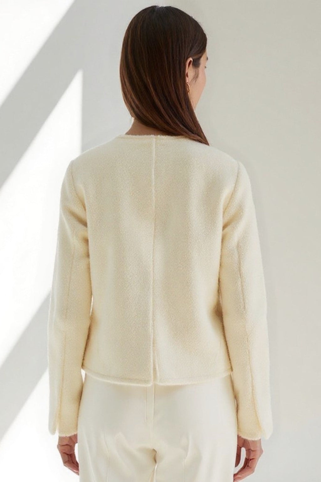 Miano® | Court dress in plain bouclée with contrasting boutons